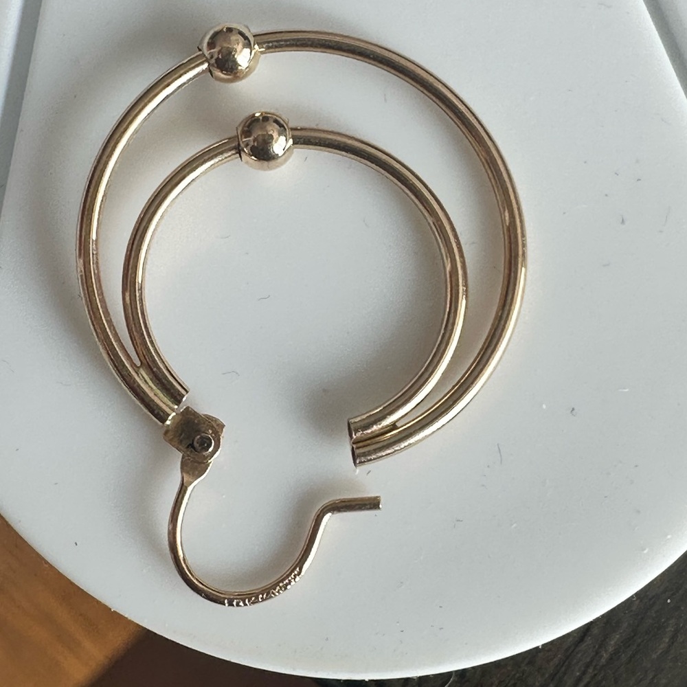 10k Single Earring